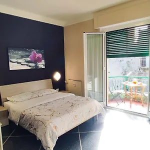room-luxe.hotelitalianriviera.com/