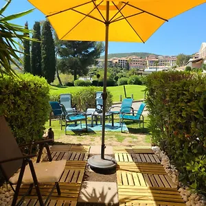 appart-2-pices-cap-esterel-rez-de-jardin-vue-golf.fr-provencehotel.com/