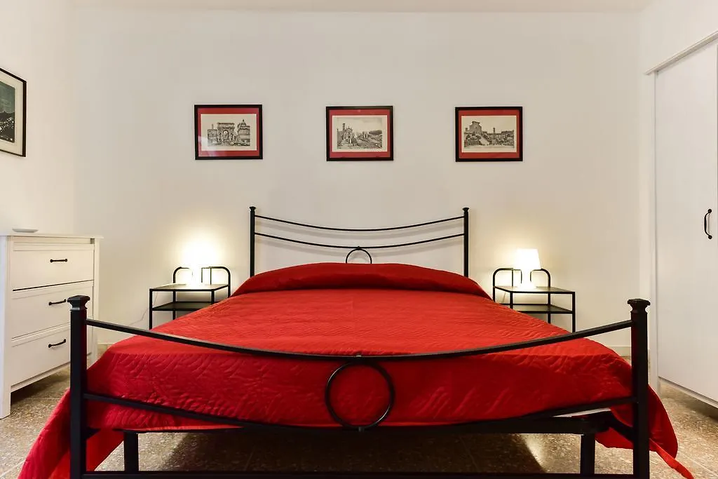 Red & White Vatican Apartment Roma Italia
